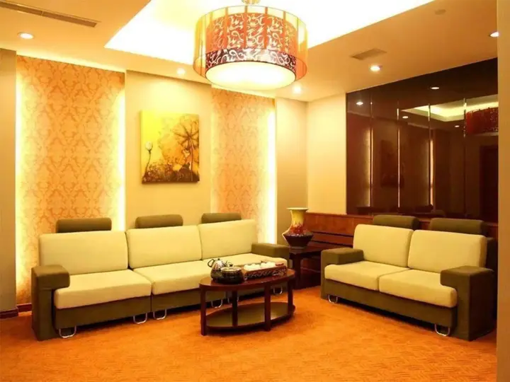 Шэньян: Rising International City Hotel