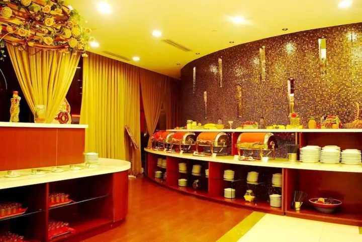 Шэньян: Rising International City Hotel
