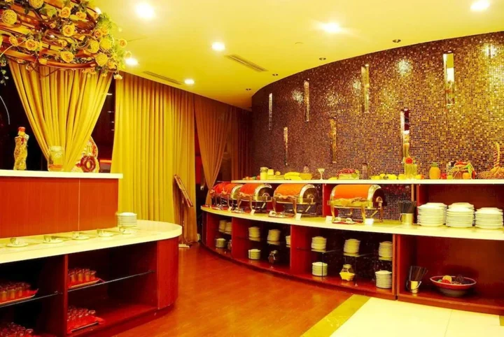 Шэньян: Rising International City Hotel