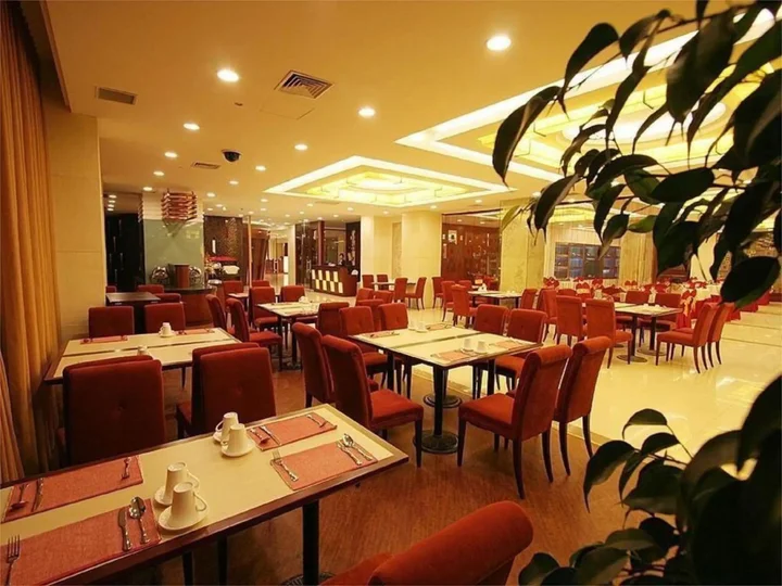 Шэньян: Rising International City Hotel