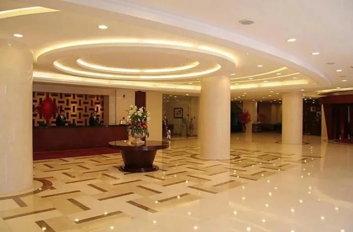 Шэньян: Rising International City Hotel