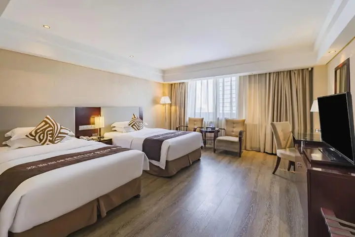 Шэньян: Rising International City Hotel