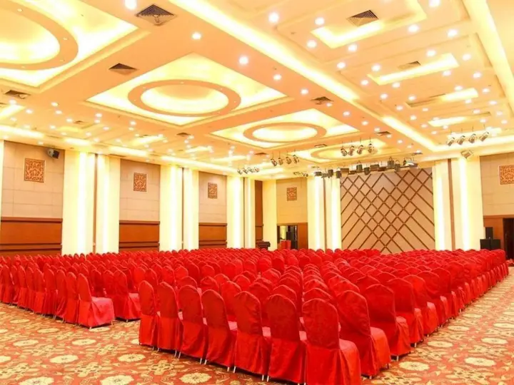 Шэньян: Rising International City Hotel
