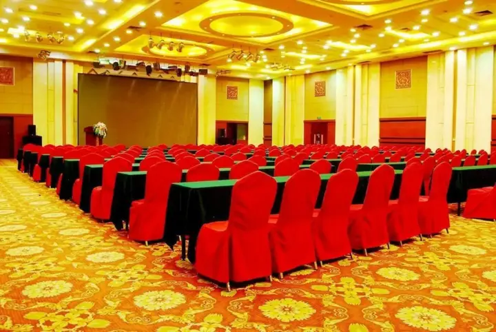 Шэньян: Rising International City Hotel
