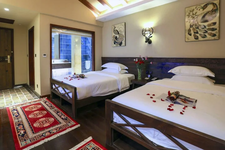 Шангри-Ла: Shangri-la Bird of Paradise Inn