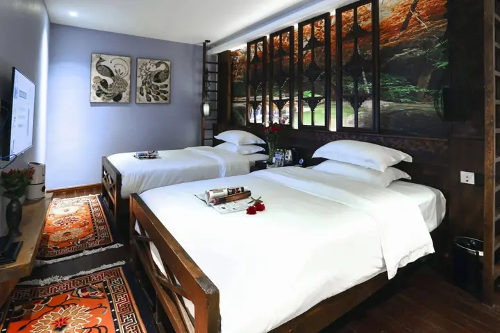 Шангри-Ла: Shangri-la Bird of Paradise Inn