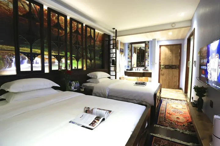 Шангри-Ла: Shangri-la Bird of Paradise Inn