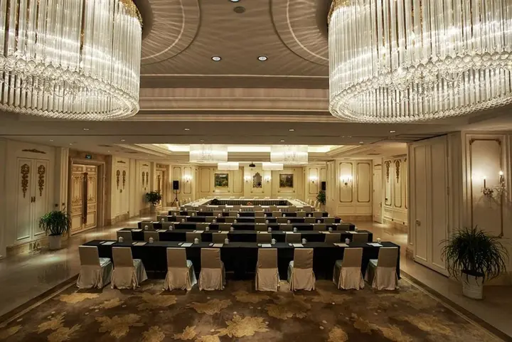 Наньтун: Jinling Jinding Grand Hotel Rugao