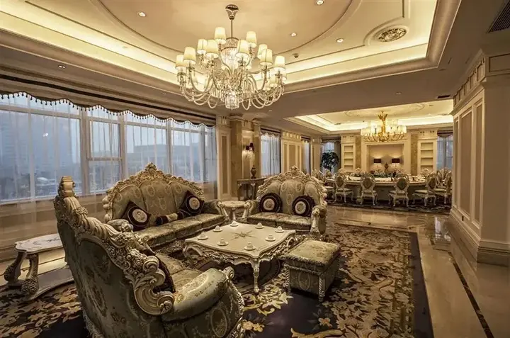 Наньтун: Jinling Jinding Grand Hotel Rugao