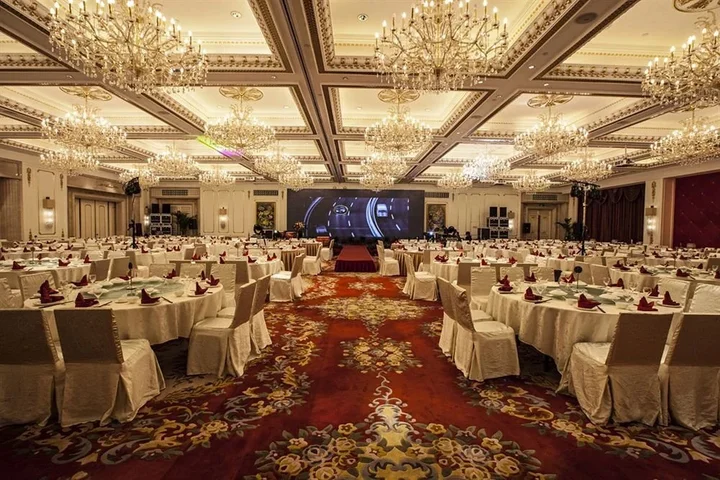 Наньтун: Jinling Jinding Grand Hotel Rugao