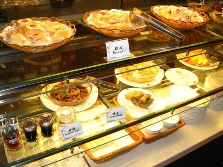 Чжэньцзян: Green Tree Inn Zhenjiang Zhongyang Street RT-MART