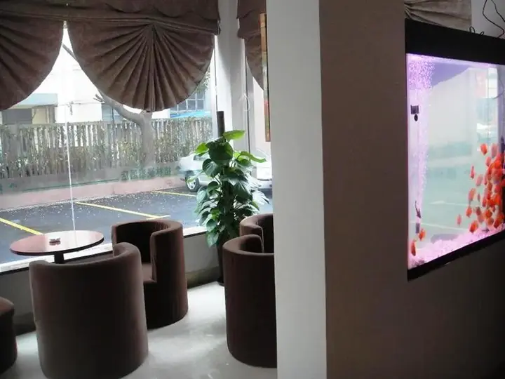 Нанкин: GME NanJing CaoChanGMEn Nanyihou Stress Hotel