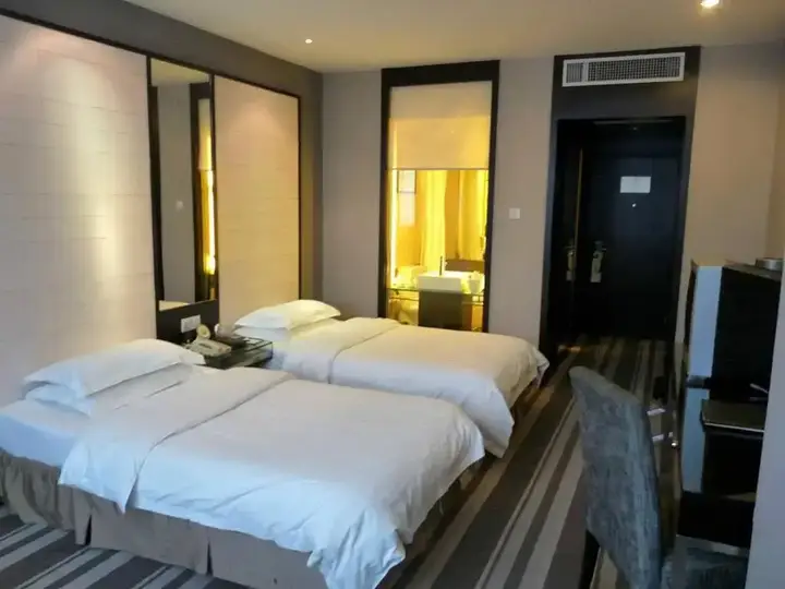 Nantong Jinling Huaqiao Hotel — фото 6