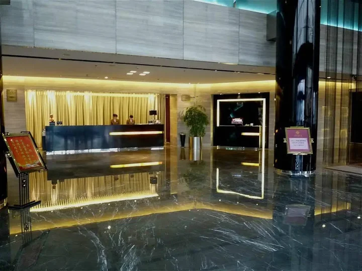 Наньтун: Nantong Jinling Huaqiao Hotel