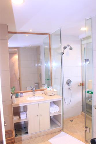 Хойчжоу: New Metropolis Hotel