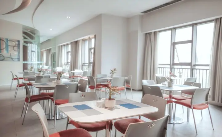 Чунцин: Holiday Inn Express Chongqing Guanyinqiao by IHG