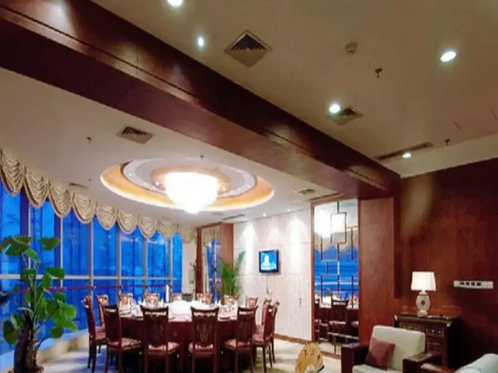 Луань: Lu'an Jinling Wanxi Hotel