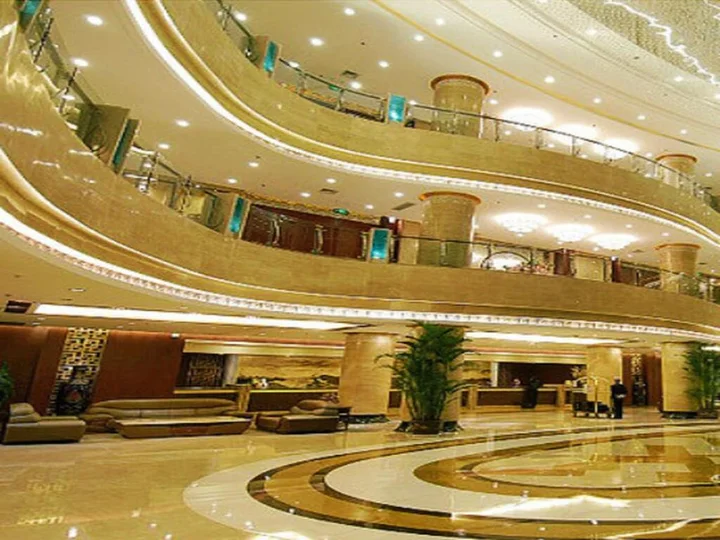 Луань: Lu'an Jinling Wanxi Hotel