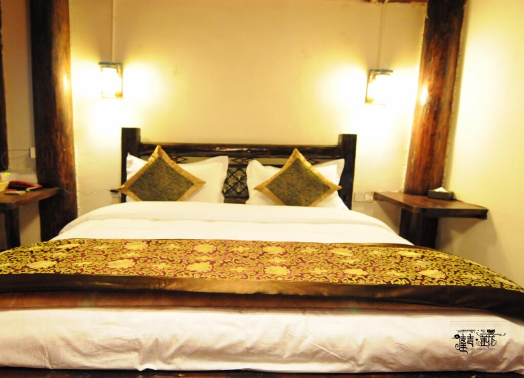 Шангри-Ла: Shangri-La Eight Symbole Lotus Inn