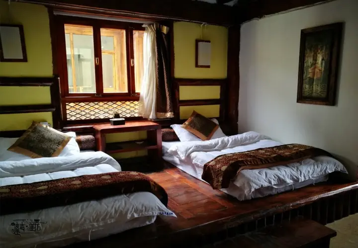 Шангри-Ла: Shangri-La Eight Symbole Lotus Inn