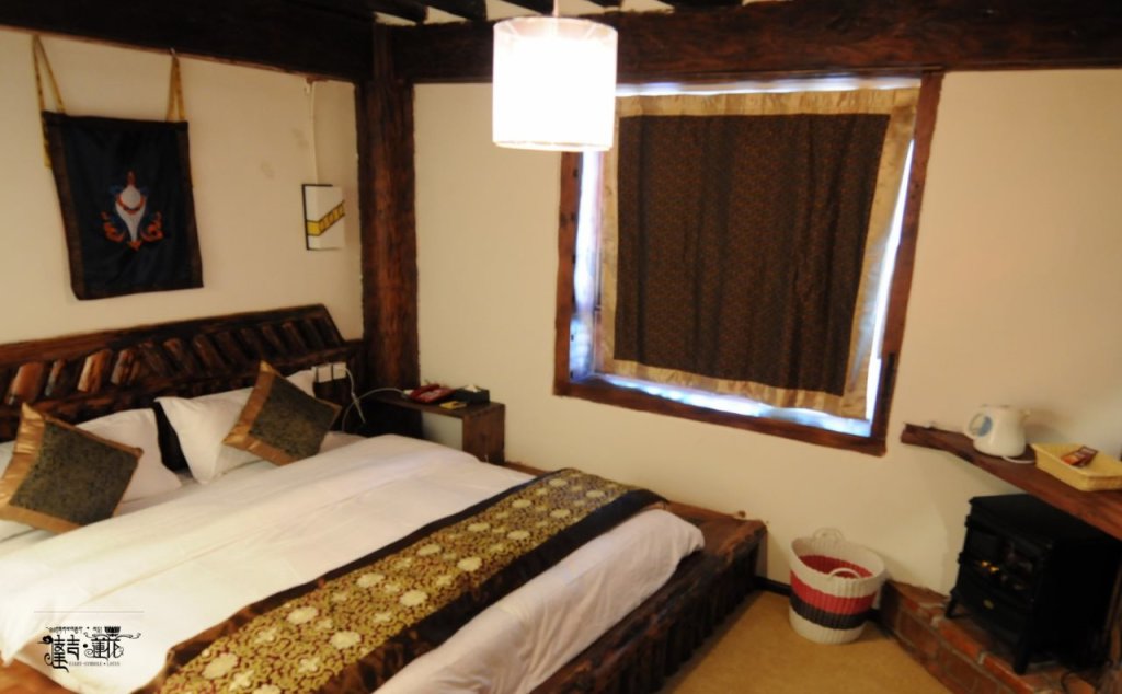 Шангри-Ла: Shangri-La Eight Symbole Lotus Inn