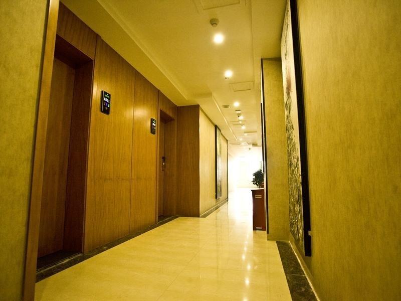 Янчжоу: GreenTree Inn YangZhou Plaza Hotel