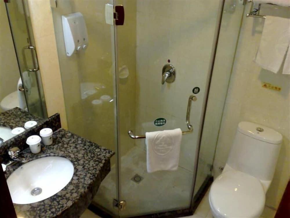 Янчжоу: GreenTree Inn YangZhou Plaza Hotel