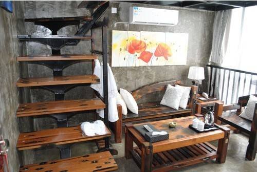 Яншо: Langqiao Station Hotel - Yangshuo