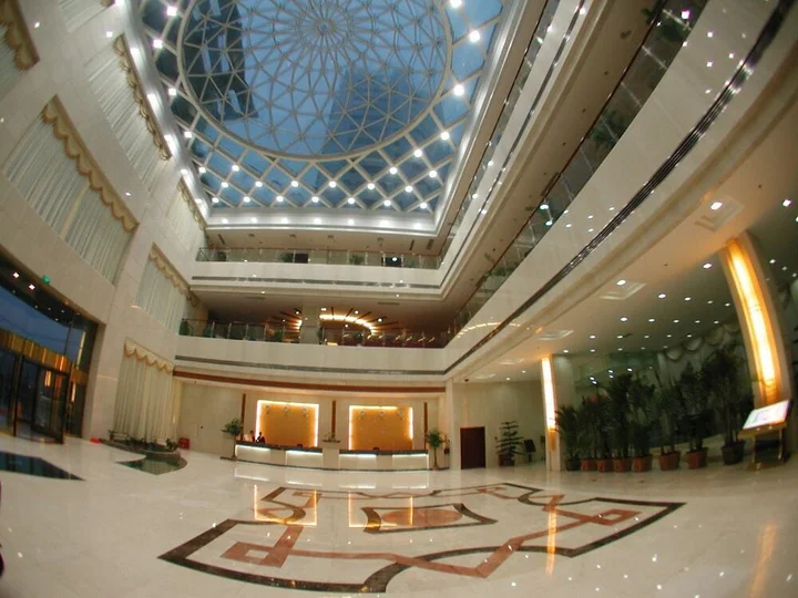 Лоян: Luoyang Yijun Hotel