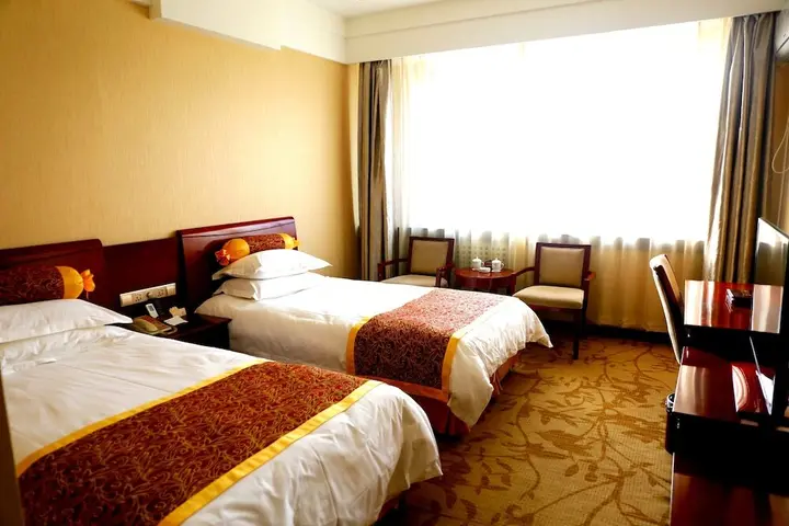 Лоян: Luoyang Yijun Hotel