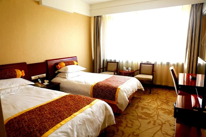 Лоян: Luoyang Yijun Hotel