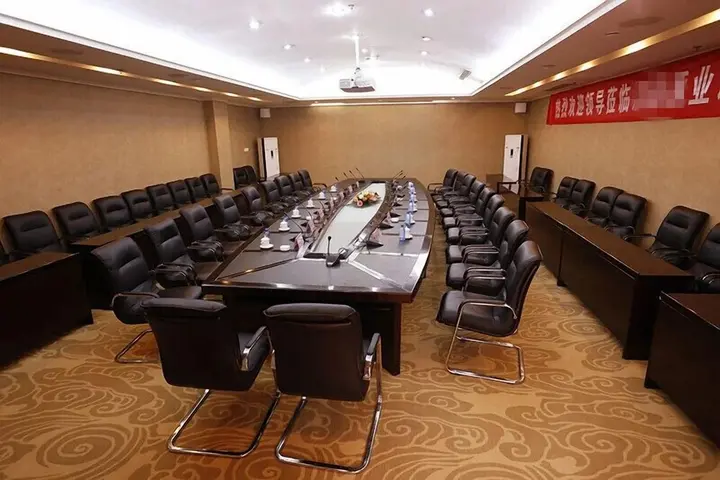Лоян: Luoyang Yijun Hotel