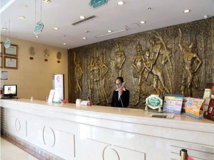 Уси: Vienna Hotel