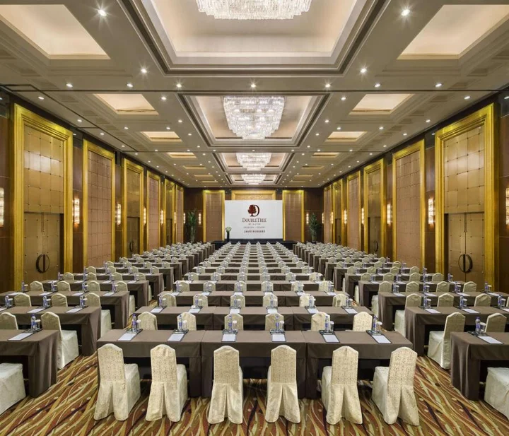 Шанхай: DoubleTree by Hilton Hotel Shanghai - Pudong