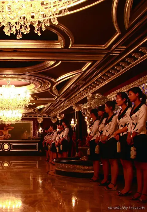 Уху: Golden Eagle Summit Hotel