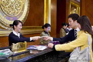 Уху: Golden Eagle Summit Hotel