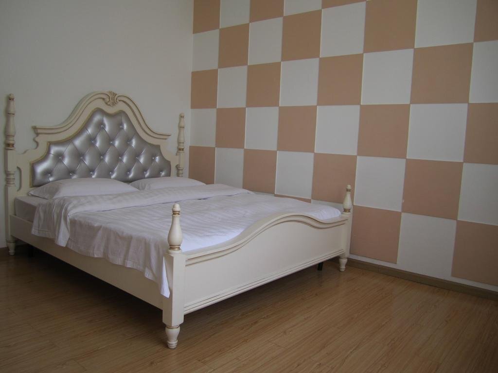 Баошань: Green Tree Inn Express Tengchong Rehai Spa Jichang Road