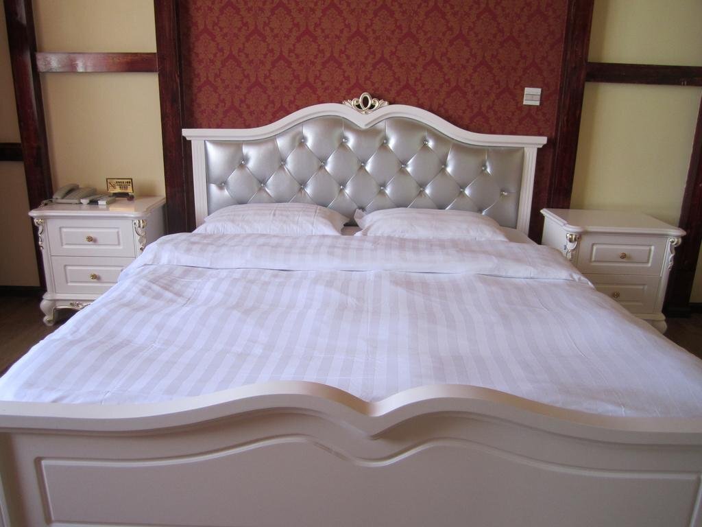 Баошань: Green Tree Inn Express Tengchong Rehai Spa Jichang Road