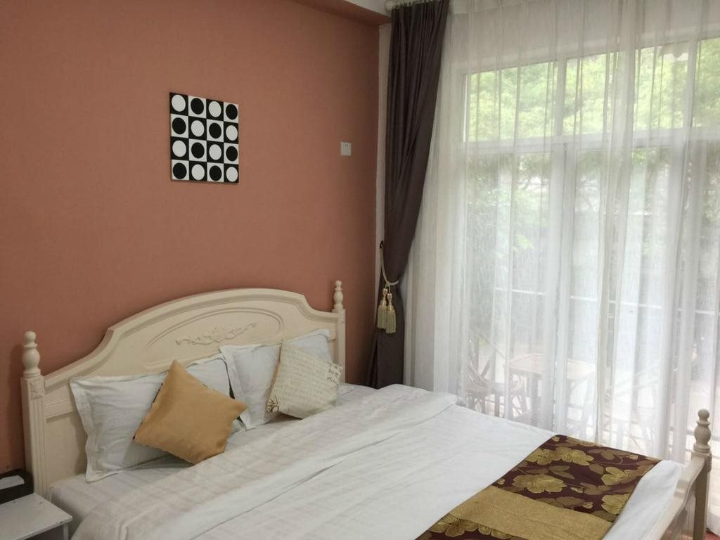 Яншо: High Park Inn - Yangshuo