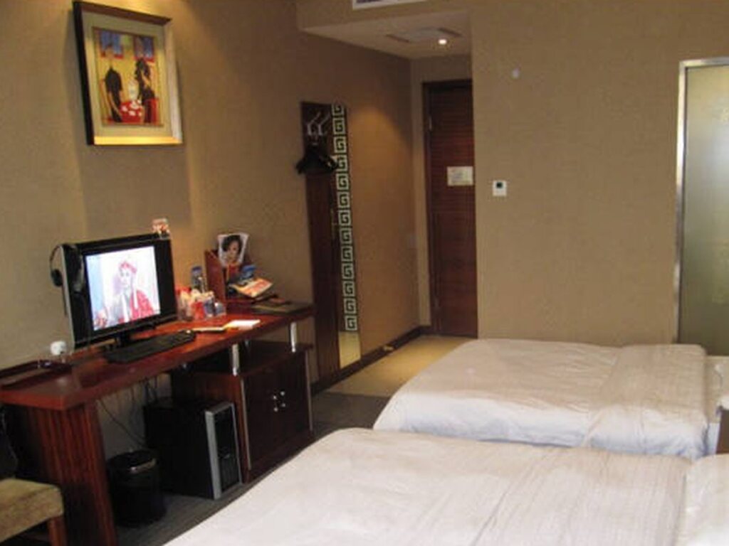 Jitai Hotel (Peoples Square Branch) — фото 1