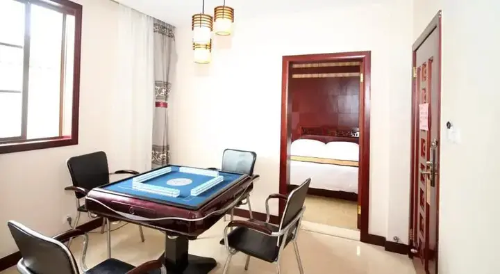 Баошань: Yumingju Hotel