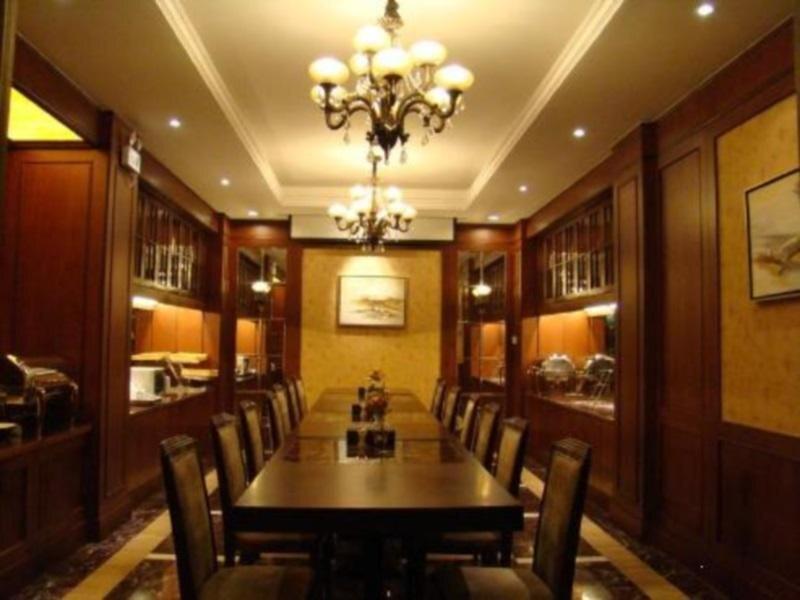 Шанхай: Linjiang Hotel