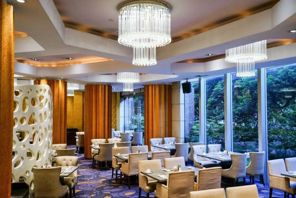 Нинбо: Wyndham Grand Plaza Royale Ningbo