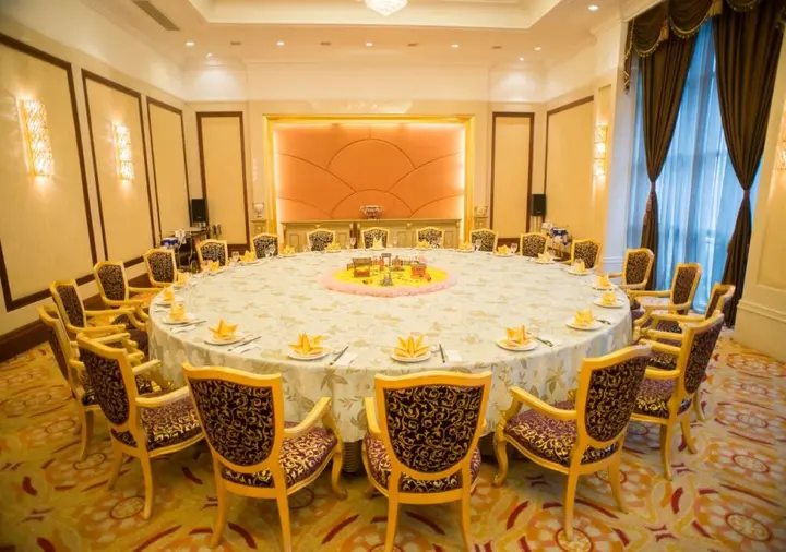 Чэнду: Sichuan Hotel