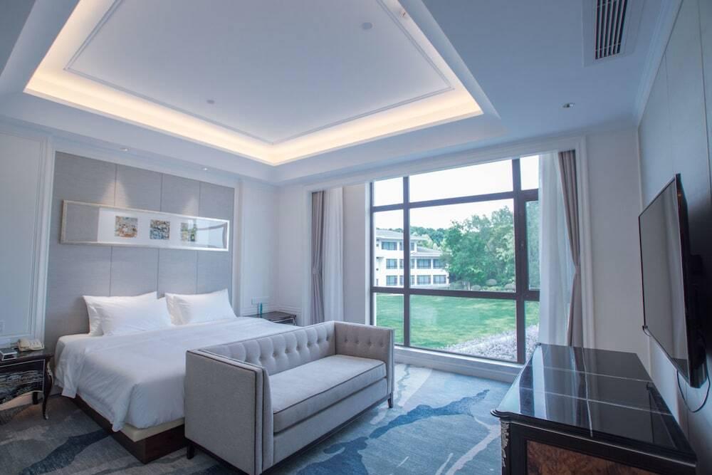 Нанкин: The Purple Palace Nanjing