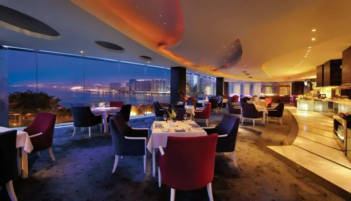 Чжухай: Grand Bay Hotel Zhuhai