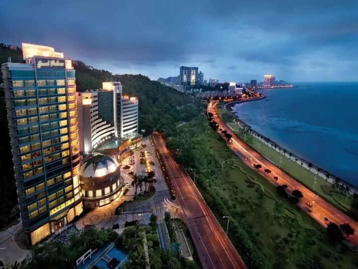 Чжухай: Grand Bay Hotel Zhuhai
