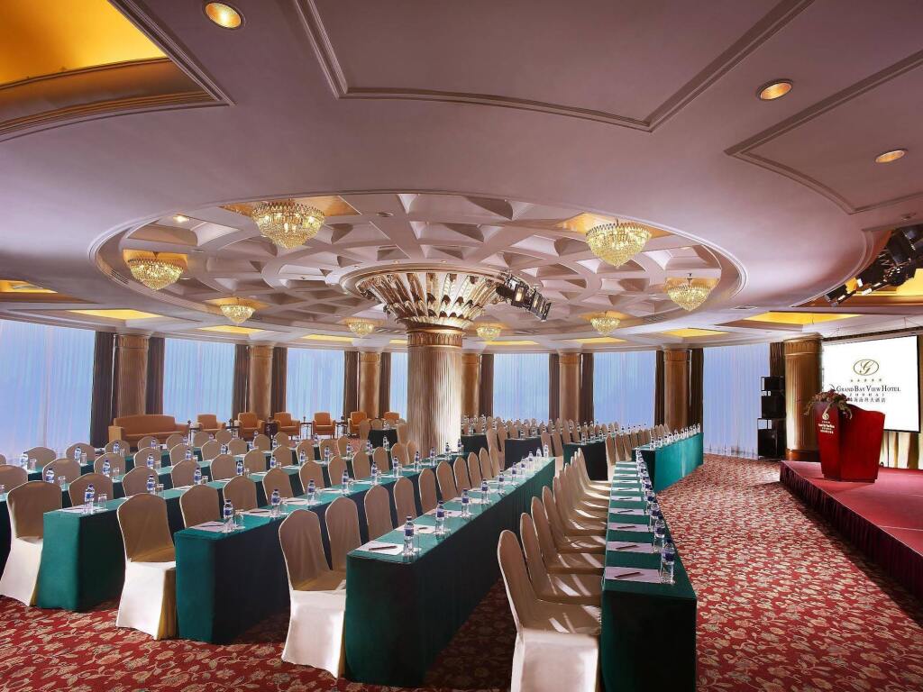 Чжухай: Grand Bay Hotel Zhuhai