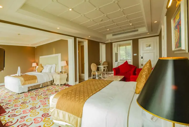 Чжухай: Grand Bay Hotel Zhuhai