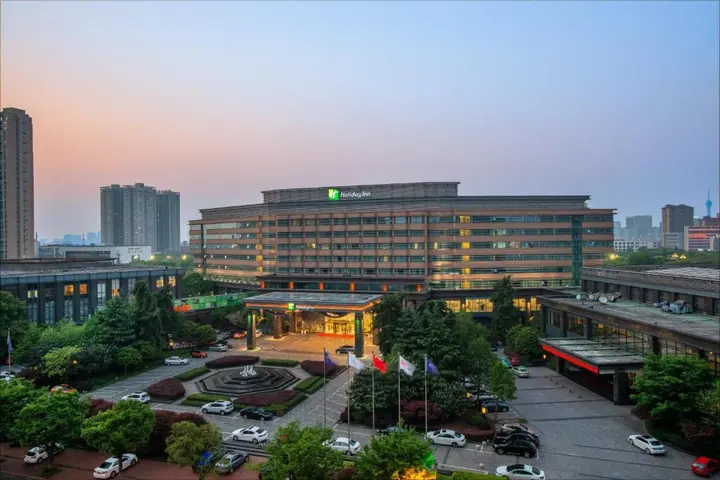 Чанчжоу: Holiday Inn Changzhou Wujin by IHG